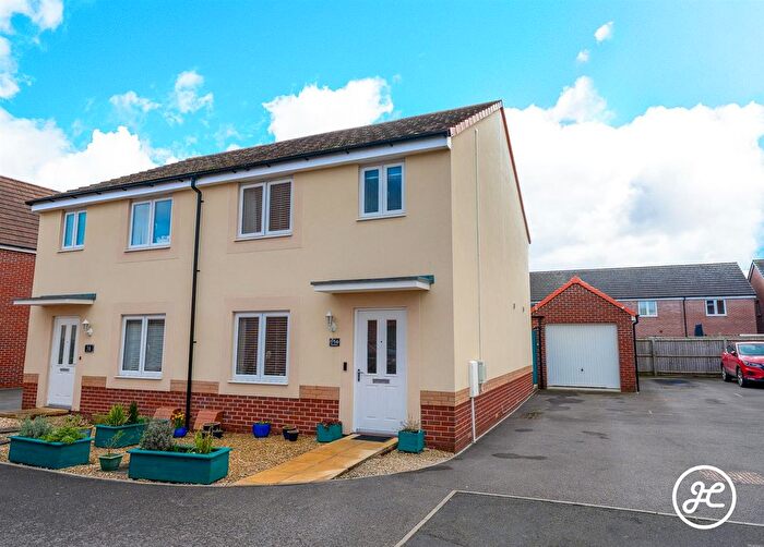 3 Bedroom Semi-Detached House For Sale In Ruby Drive, Bridgwater, TA6