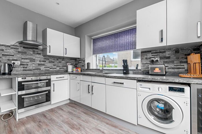 2 Bedroom Cottage For Sale In Main Street, Larbert, FK5