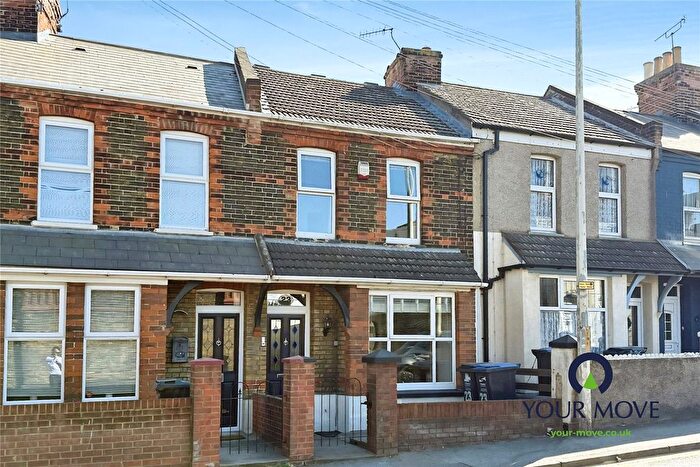 2 Bedroom Terraced House For Sale In Boundary Road, Ramsgate, Kent, CT11