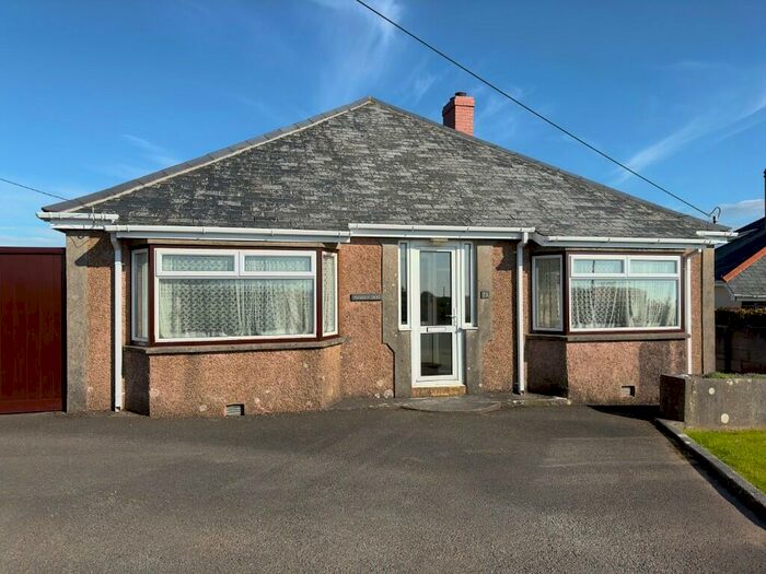 3 Bedroom Detached Bungalow For Sale In West Down Road, Delabole, Cornwall, PL33