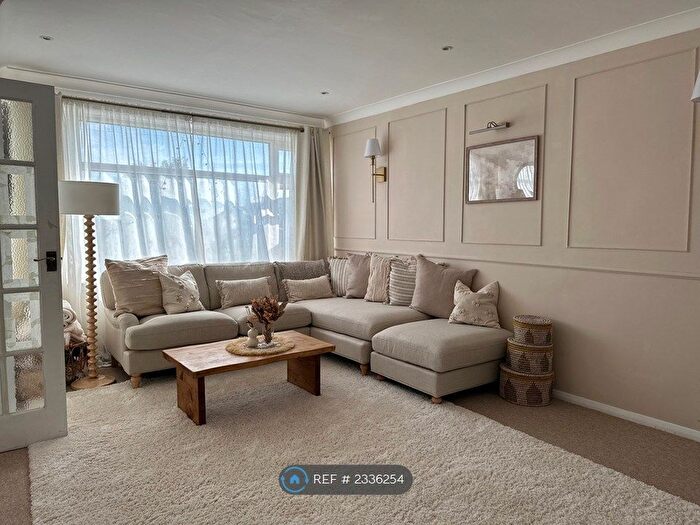 3 Bedroom Terraced House To Rent In Highfield Road, London, RM5