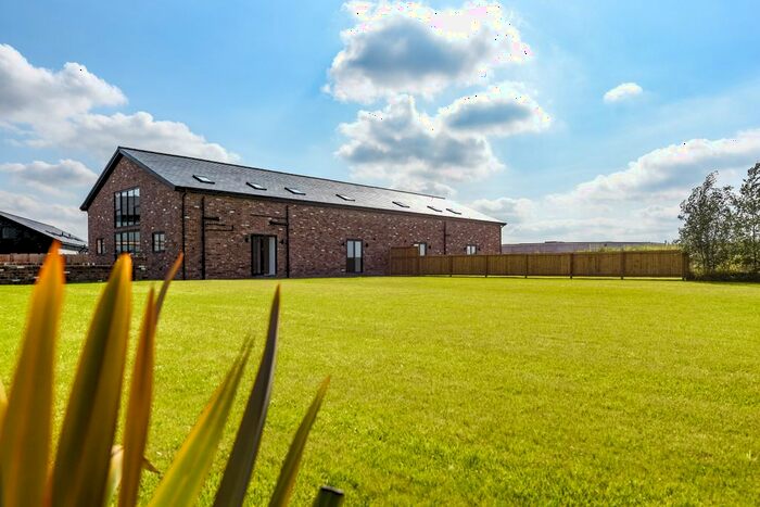 4 Bedroom Barn Conversion For Sale In Broad Lane, Ormskirk, L39
