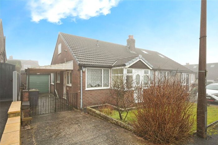 4 Bedroom Bungalow For Sale In Central Drive, Buxton, Derbyshire, SK17