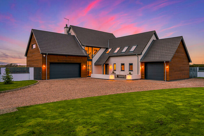 4 Bedroom Detached House For Sale In Crowland, PE6