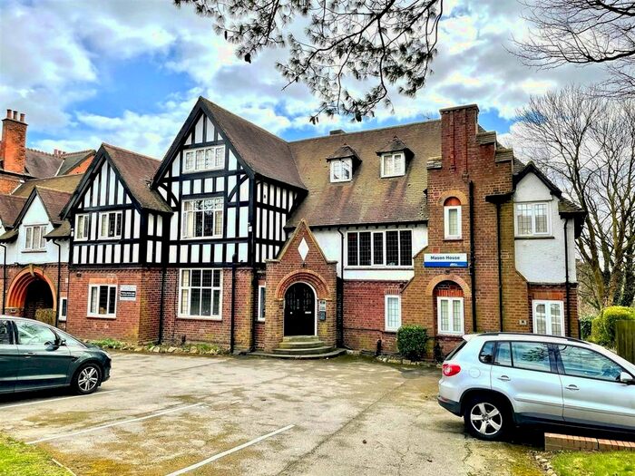 2 Bedroom Flat To Rent In Middleton Hall Road, Kings Norton, Birmingham, B30