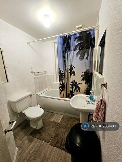 1 Bedroom Flat To Rent In Winchester Avenue, Leicester, LE3