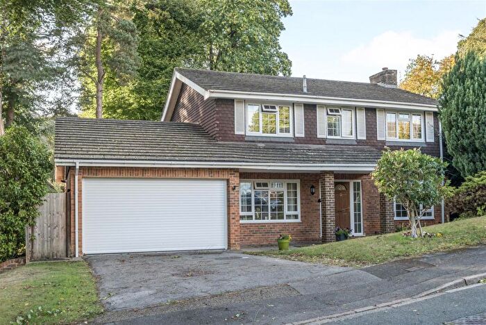 4 Bedroom Detached House For Sale In Stockwood Rise, Camberley, GU15