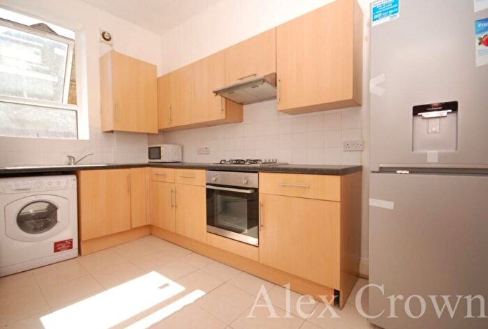 2 Bedroom Flat To Rent In Brecknock Road, Camden Town, N7