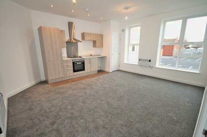 1 Bedroom Apartment To Rent In Imperial Court, Grimsby Road, Cleethorpes, DN35