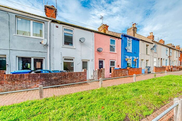 2 Bedroom Terraced House To Rent In Raglan Street, Lowestoft, NR32