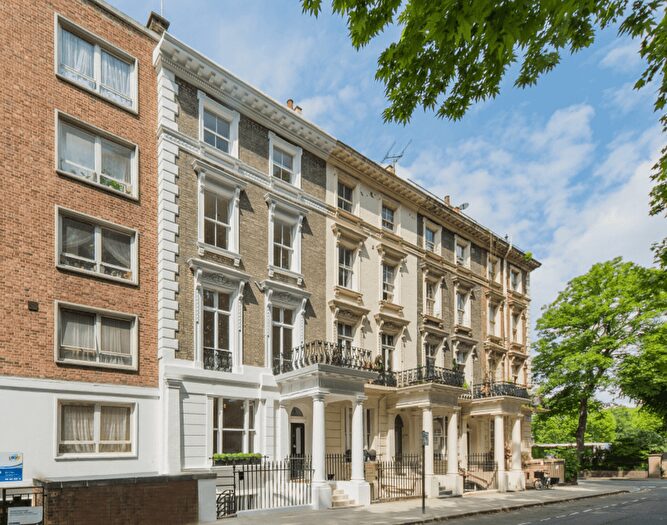 1 Bedroom Flat To Rent In Queensborough Terrace, W2
