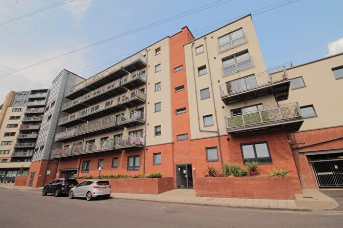 2 Bedroom Flat To Rent In Perth Road, Ilford, London, IG2