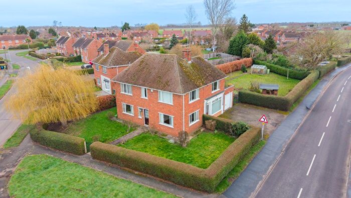 3 Bedroom Detached House For Sale In Perry Road, Leverington, Wisbech, PE13