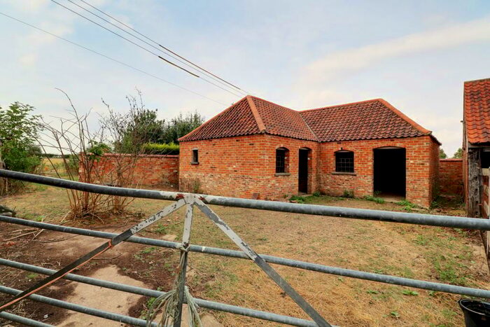 Detached House For Sale In College Road, Barrow-Upon-Humber, DN19