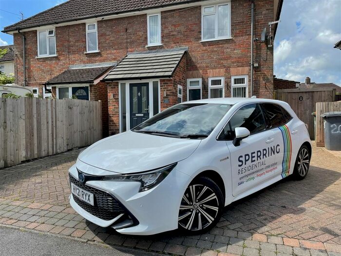 3 Bedroom Semi-Detached House To Rent In Hambling Place, Dunstable, LU6