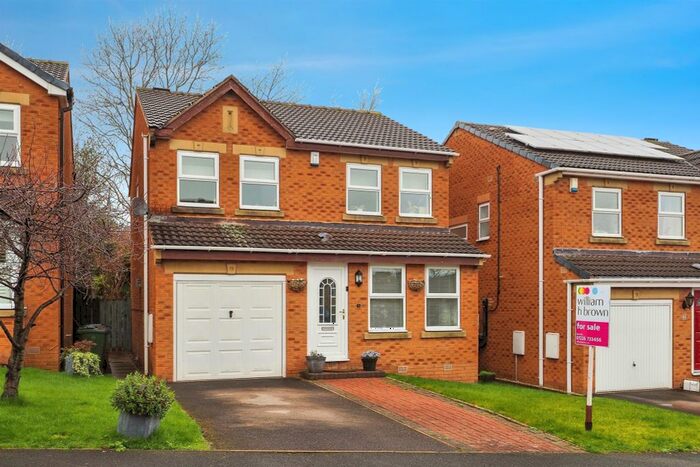 4 Bedroom Detached House For Sale In Broad Gates, Silkstone, Barnsley, S75