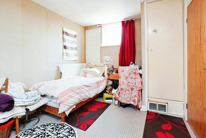 3 Bedroom Terraced House For Sale In Mansfield Walk, Maidstone, ME16