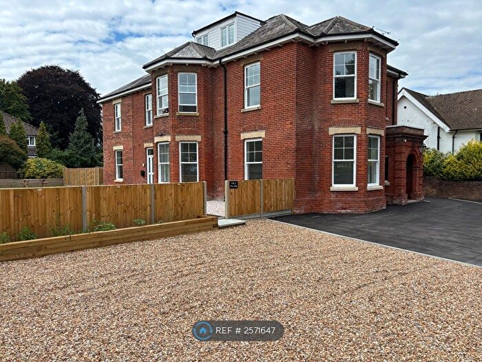 1 Bedroom Flat To Rent In New Dover Road, Canterbury, CT1