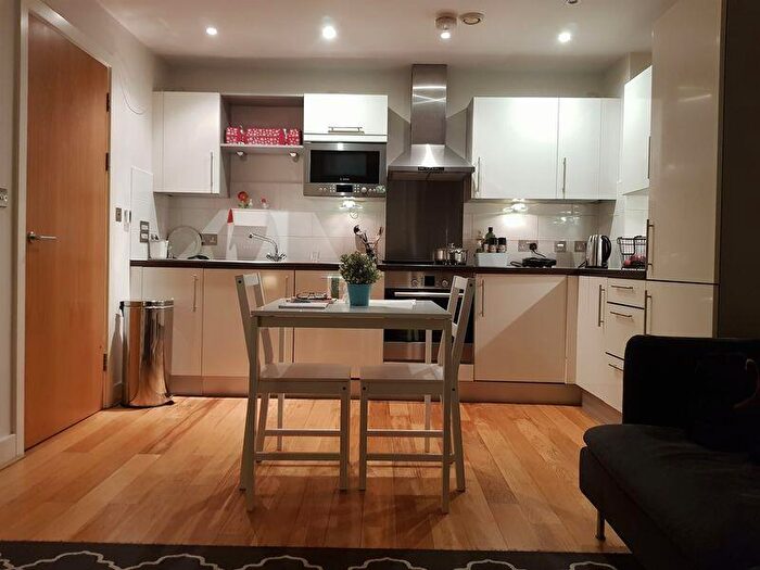 1 Bedroom Apartment To Rent In Central Quay North, Broad Quay, BS1