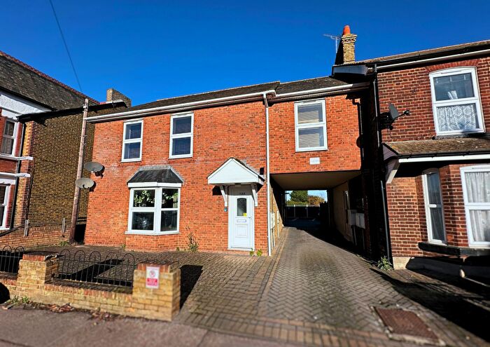 2 Bedroom Apartment To Rent In London Road, Sittingbourne, ME10