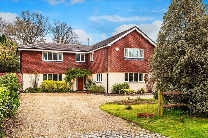 4 Bedroom Detached House For Sale In Woodland Avenue, Cranleigh, Surrey, GU6