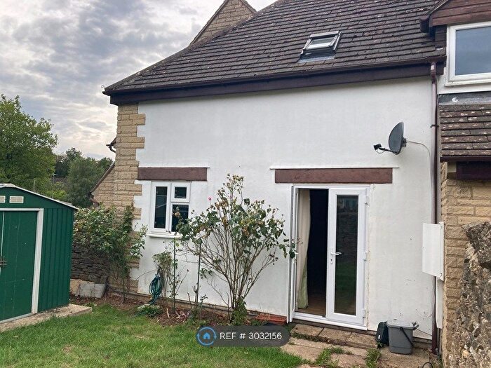 2 Bedroom End Terrace House To Rent In Freame Close, Stroud, GL6
