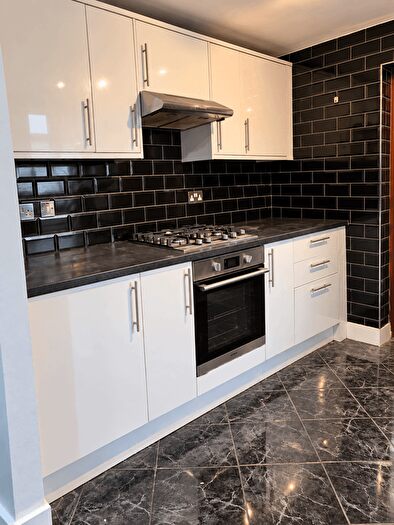 3 Bedroom Terraced House To Rent In Farmilo Road, London, E17