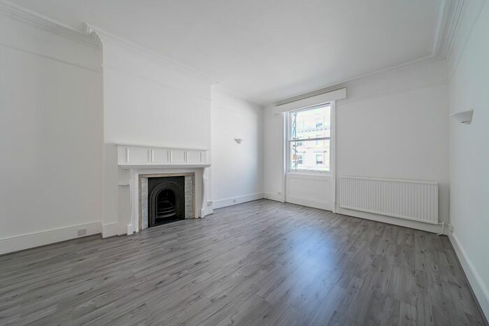 2 Bedroom Flat To Rent In Elvaston Place, London, SW7