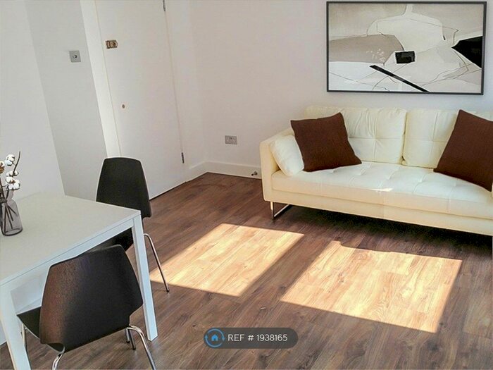 1 Bedroom Flat To Rent In Caledonian Road, London, N7