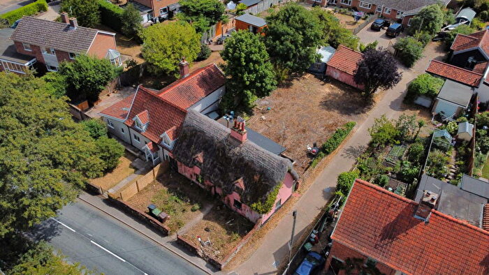 3 Bedroom Cottage For Sale In Garboldisham Road, East Harling, Norwich, NR16