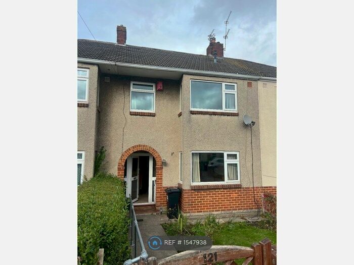 3 Bedroom Terraced House To Rent In Mortimer Road, Bristol, BS34
