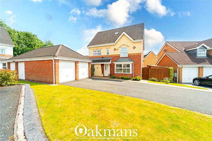 6 Bedroom Detached House For Sale In Cheltenham Avenue, Catshill, Bromsgrove, B61