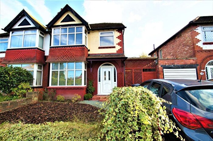 4 Bedroom House To Rent In Talbot Road, Manchester, M14