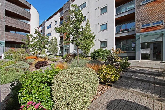 2 Bedroom Apartment For Sale In Century Court, Montpelier Grove, GL50