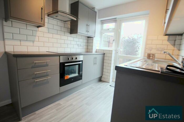 2 Bedroom Property To Rent In Alvin Close, Binley, Coventry, CV3