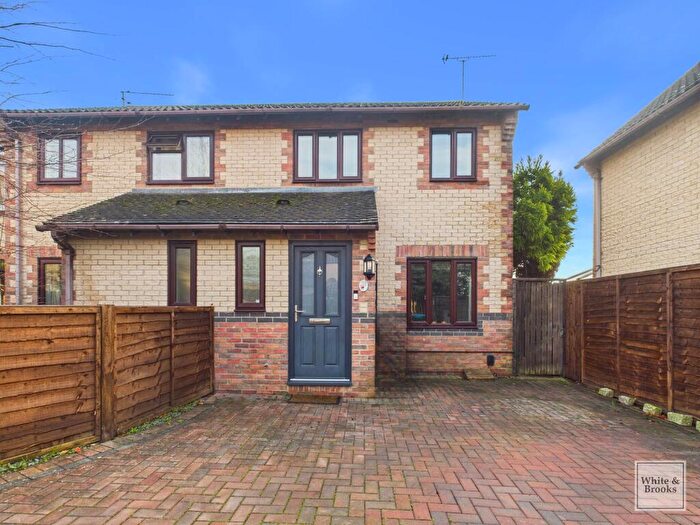 3 Bedroom Semi-Detached House For Sale In Wills Close, Ford, BN18