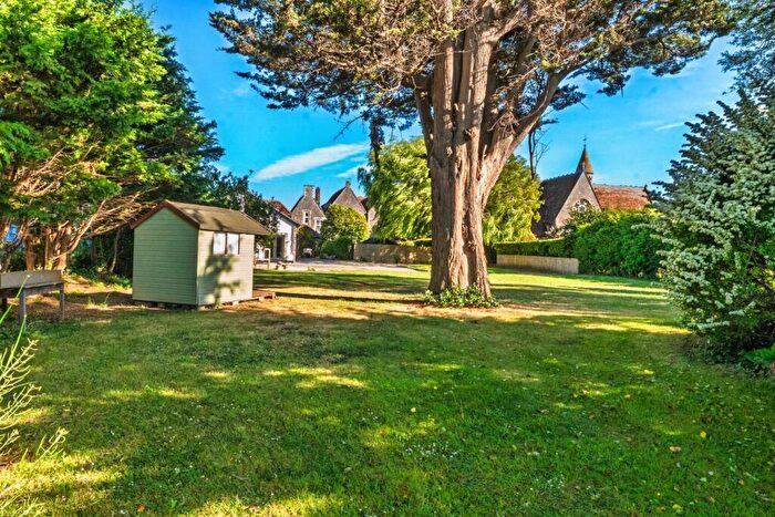 4 Bedroom Detached House For Sale In Charming Period Residence In Hewish Village, BS24