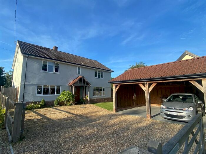 4 Bedroom Detached House For Sale In The Street, Stonham Aspal, Stowmarket, IP14