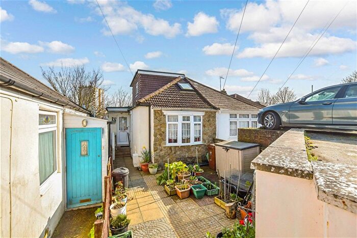 2 Bedroom Semi Detached Bungalow For Sale In Magpie Hall Road, Chatham, Kent, ME4