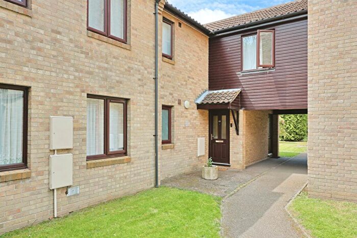 2 Bedroom Flat For Sale In Ingram Court, Norwich, NR1