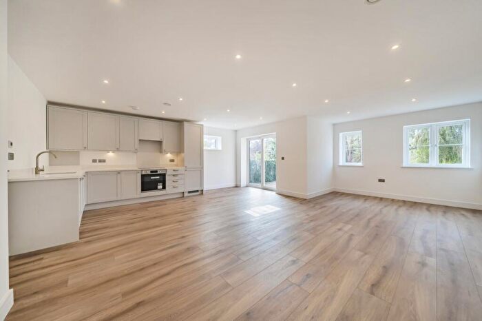2 Bedroom Flat To Rent In Bromley Common Bromley, BR2