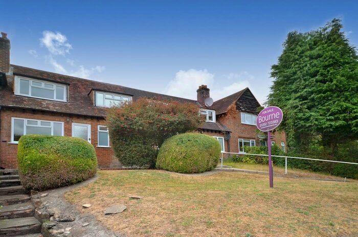 2 Bedroom Terraced House To Rent In Hill View Road, Farnham, Surrey, GU9