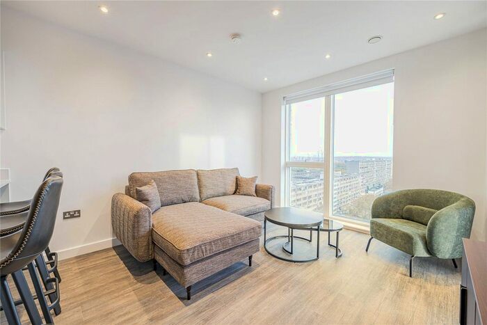 1 Bedroom Flat To Rent In Thurlow Street, London, SE17