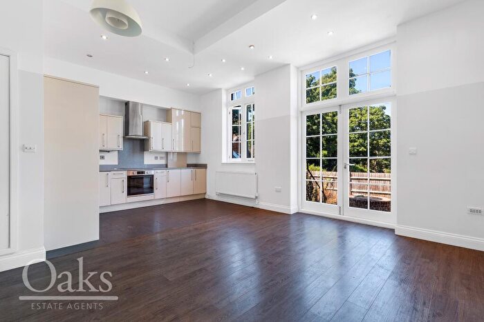 2 Bedroom Apartment To Rent In Coombe Road, South Croydon, CR0