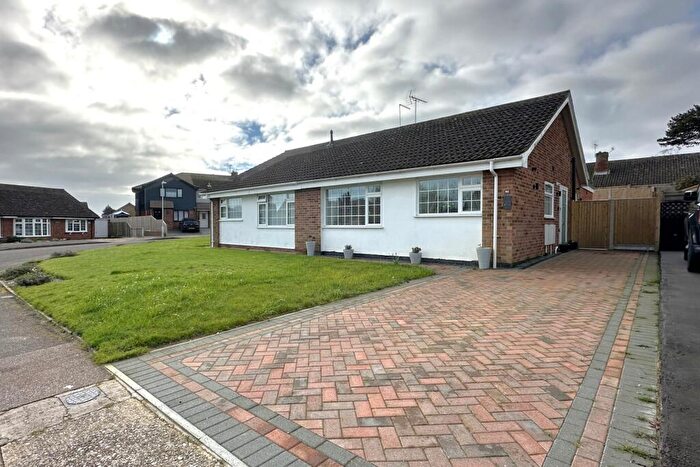 2 Bedroom Bungalow For Sale In Patterson Close, Deal, CT14