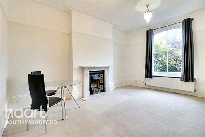 5 Bedroom Semi-Detached House To Rent In Cleveland Road, South Woodford, E18