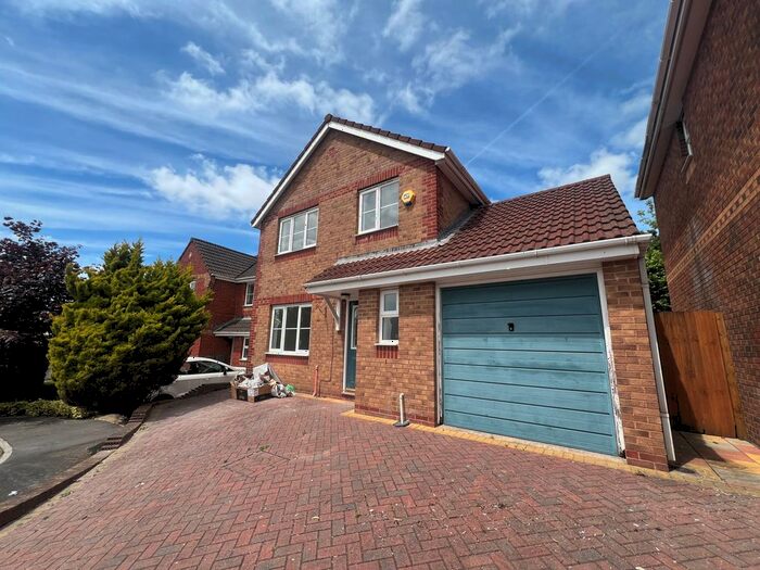 3 Bedroom Property To Rent In Cranbourne Way, Pontprennau, Cardiff, CF23