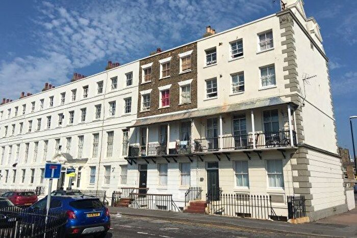 1 Bedroom Flat To Rent In Fort Paragon, Margate, CT9