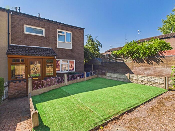 3 Bedroom Terraced House For Sale In Chapelon, Glascote, Tamworth, B77