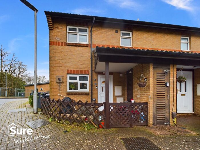 1 Bedroom Maisonette To Rent In Sharpcroft, Hemel Hempstead, Hertfordshire, HP2
